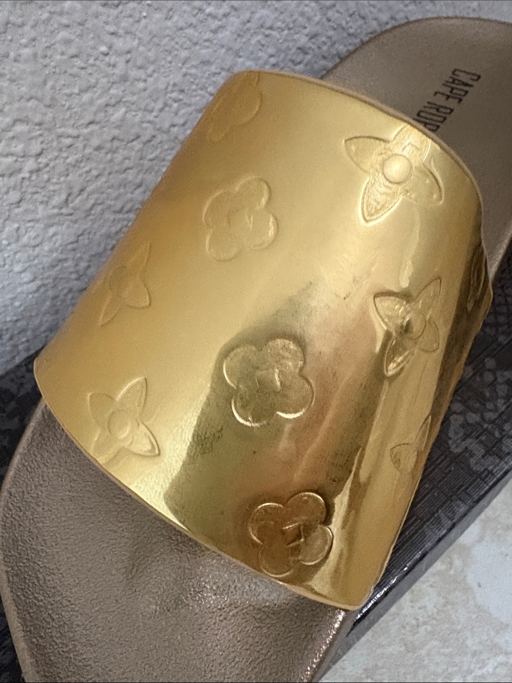 Gold Slides - Picture 3 of 7